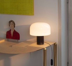 lampe bellhop glass cioko en situation